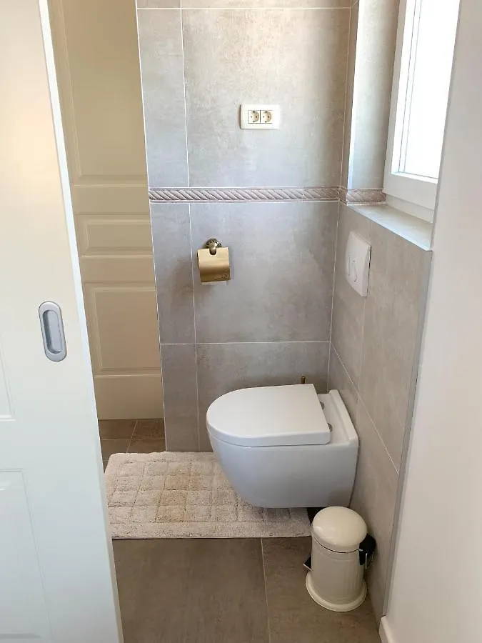 Villa Alara - Charming Villa With Heated Swimming Pool Milohnici 0*,