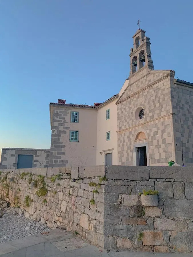 Villa Alara - Charming Villa With Heated Swimming Pool Milohnici 0*,  Croatia