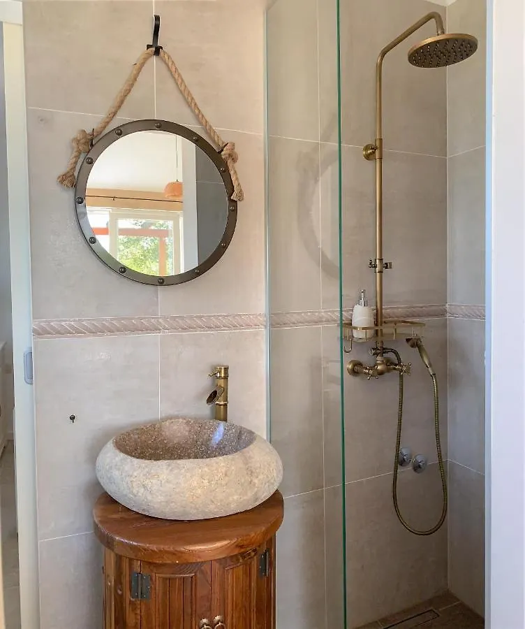Villa Alara - Charming Villa With Heated Swimming Pool Milohnici Croatia